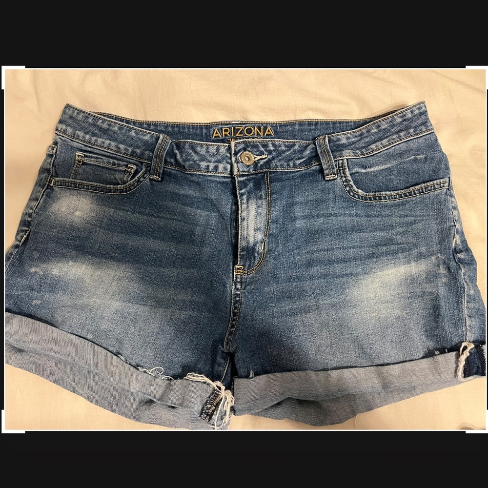 Arizona Jeans, size 15, low rise, mid length